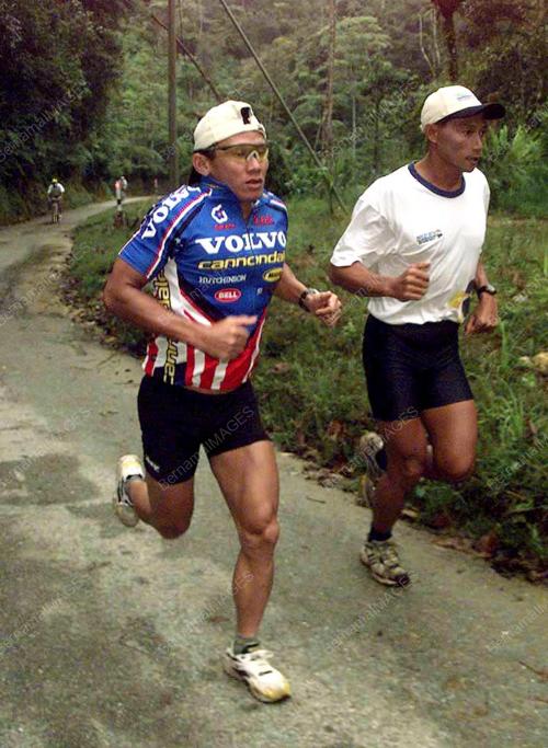 PH04-19_10_2000_LARIAN_LASAK_14012016