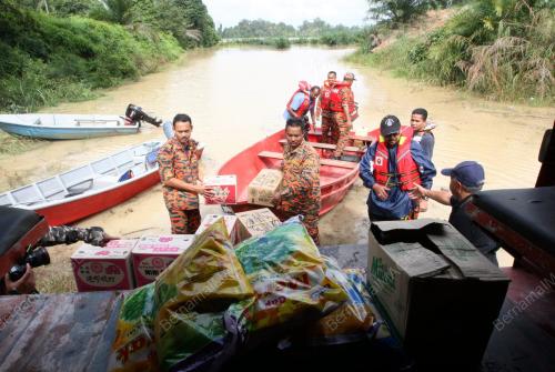 PH04_01022011_BANJIR