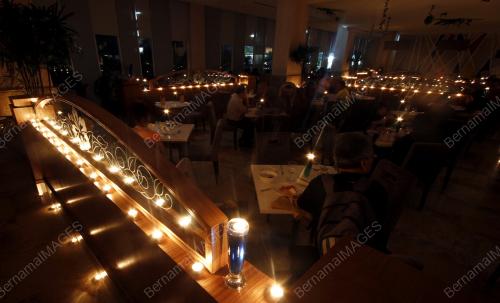 PH04_01042012_EARTH_HOUR
