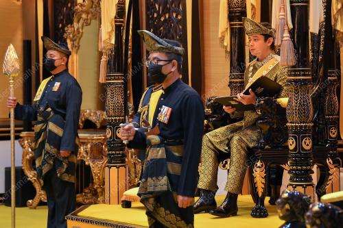 TENGKU HASSANAL IBRAHIM ALAM SHAH AL-SULTAN ABDULLAH