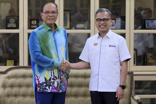 FAHMI FADZIL
