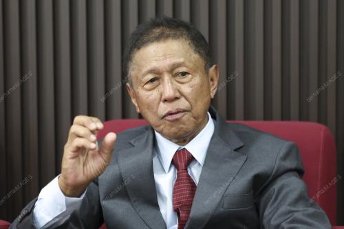 TAN SRI DR ABDUL AZIZ ZAINAL