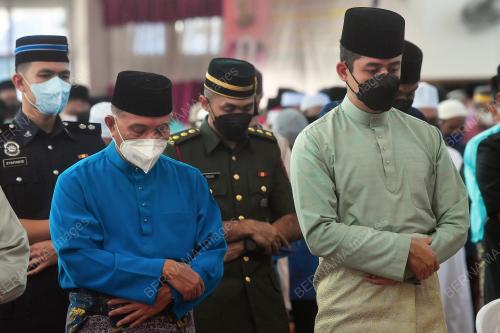 TENGKU HASSANAL IBRAHIM ALAM SHAH AL SULTAN ABDULLAH
