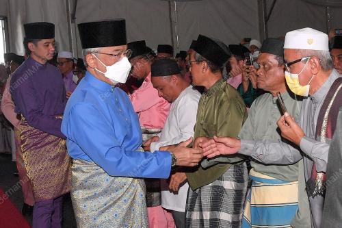 AL-SULTAN ABDULLAH RI'AYATUDDIN AL-MUSTAFA BILLAH SHAH