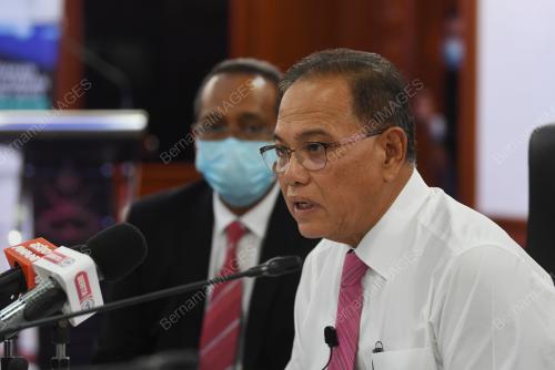 DATUK SERI WAN ROSDY WAN ISMAIL