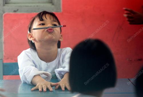 PH04_03012011_SEKOLAH