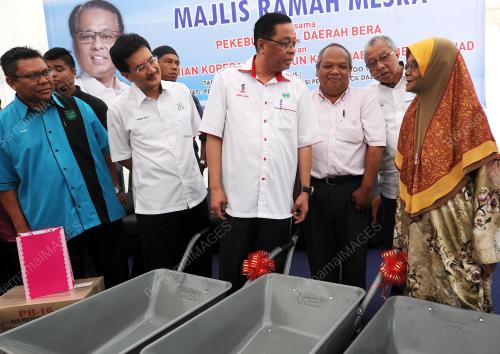 PH04_03032016_ISMAIL