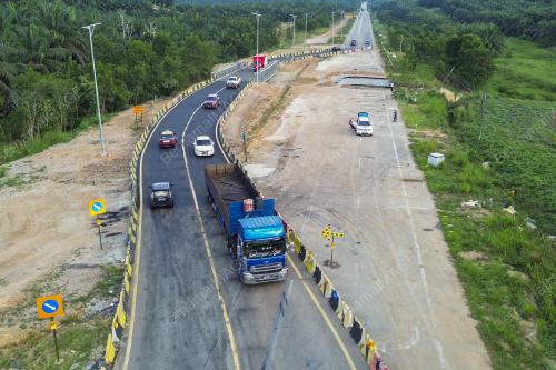 JALAN KUANTAN - SEGAMAT KEMBALI DIBUKA