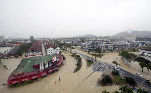 PH04_03122013_BANJIR