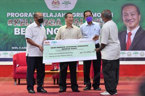DATUK SERI DR WEE JECK SENG
