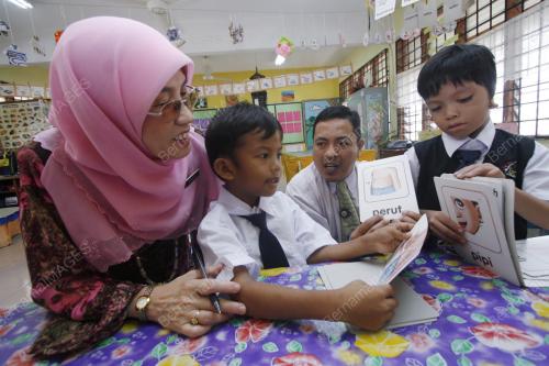 DR MOHAMAD NOR TAIB