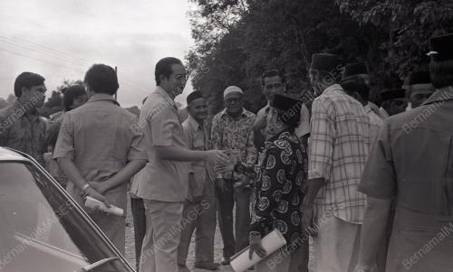 MOHD NAJIB TUN ABDUL RAZAK