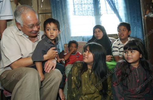 MOHD NAJIB TUN ABDUL RAZAK