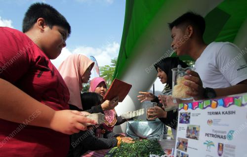 PH04_06102019_SAINS