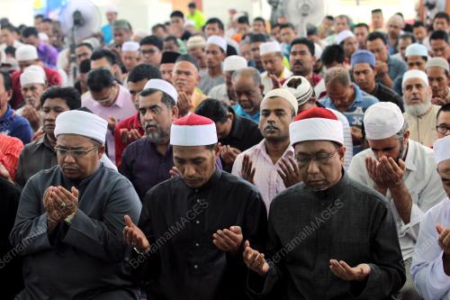 PH04_06122013_SOLAT_HAJAT