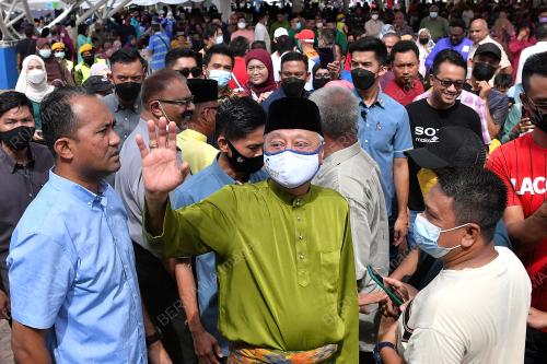 DATUK SERI ISMAIL SABRI YAAKOB