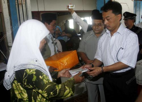 TENGKU ABDULLAH SULTAN AHMAD SHAH