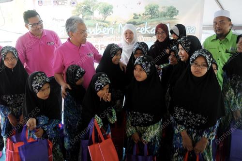 DATUK SERI IDRIS JUSOH