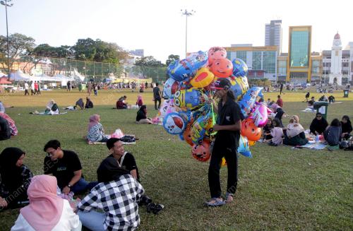 REZEKI JUAL BELON