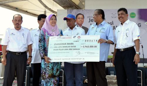 PH04_08062014_ISMAIL