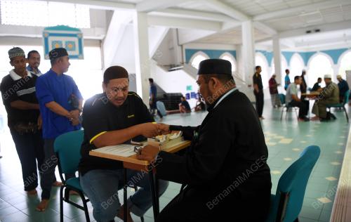 PH04_08062018_ZAKAT