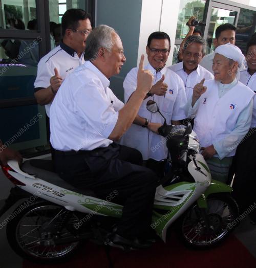 DATUK SERI MOHD NAJIB TUN RAZAK
