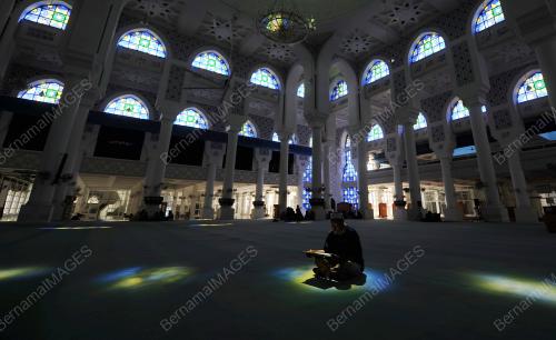 PH04_09062017_QURAN