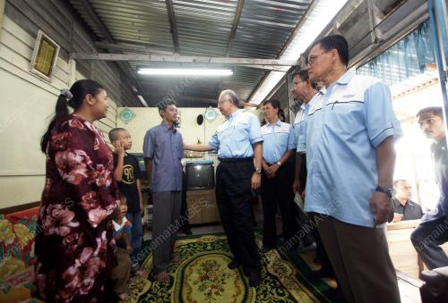 MOHD NAJIB TUN ABDUL RAZAK