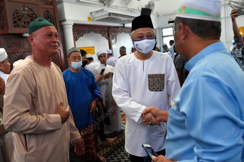 DATUK SERI ISMAIL SABRI YAAKOB