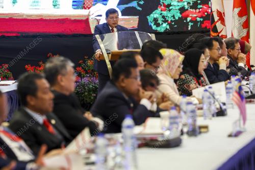 TAN SRI JOHARI ABDUL