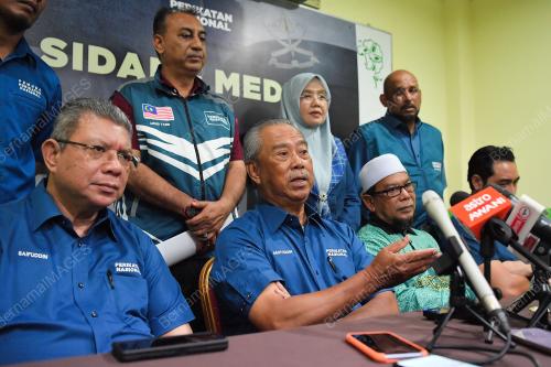 TAN SRI MUHYIDDIN YASSIN