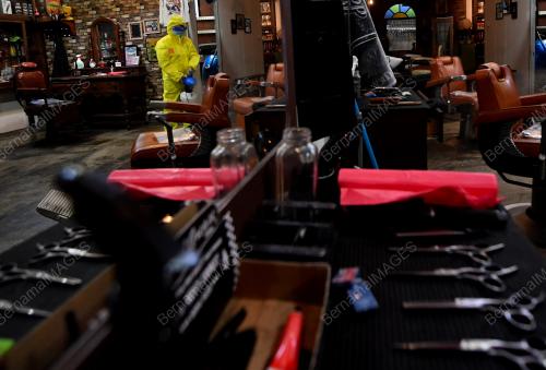 KEDAI GUNTING RAMBUT BUKA