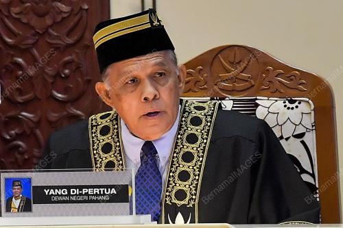 DATUK SERI ISHAK MUHAMAD