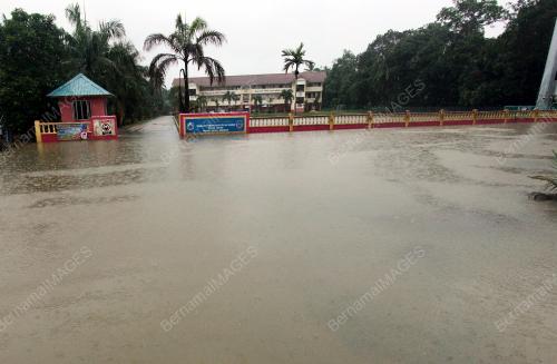 PH04_12012018_BANJIR