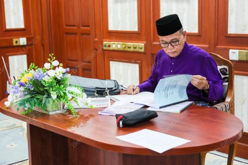 DATUK SERI WAN ROSDY WAN ISMAIL