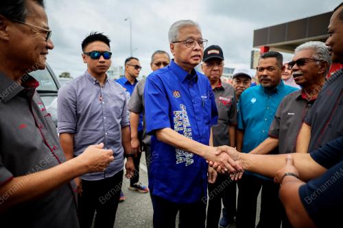 DATUK SERI ISMAIL SABRI YAAKOB