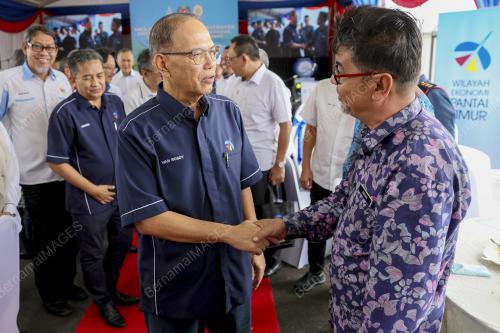DATUK SERI WAN ROSDY WAN ISMAIL