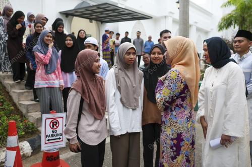 DATUK SERI DR NORAINI AHMAD