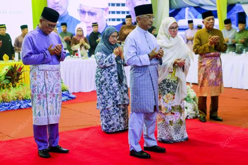 AL-SULTAN ABDULLAH RI'AYATUDDIN AL-MUSTAFA BILLAH SHAH