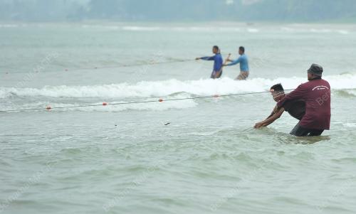 PH04_13092014_NELAYAN