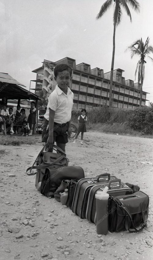 PELAJAR SEKOLAH