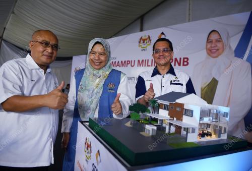 ZURAIDA KAMARUDDIN
