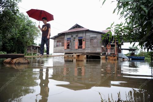 PH04_14012018_BANJIR