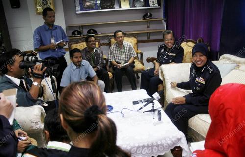 ROBIAH ABD GHANI