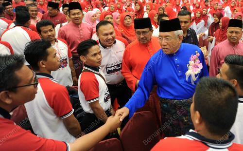 PH04_14082016_MAHDZIR