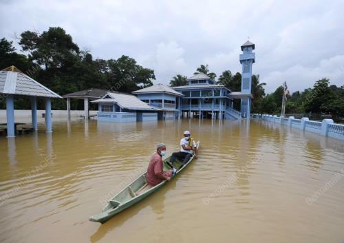 SOLAT JUMAAT BANJIR