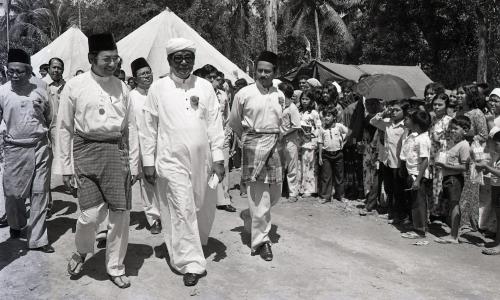 DR. MAHATHIR MOHAMAD