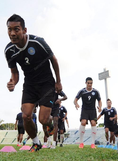 PH04_15102014_BOLA
