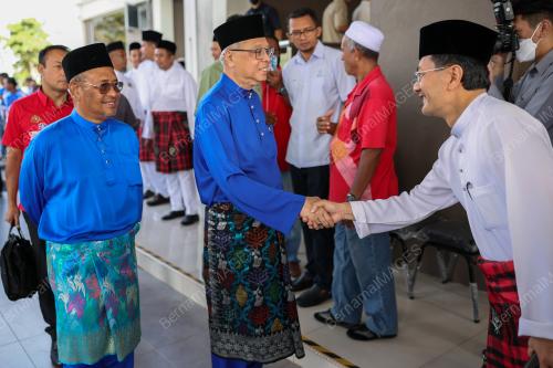 DATUK SERI ISMAIL SABRI YAAKOB