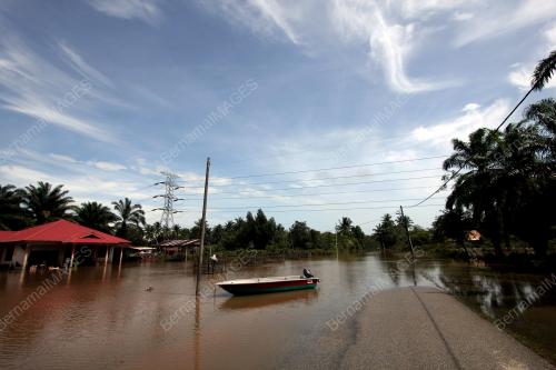 BANJIR BERANSUR SURUT
